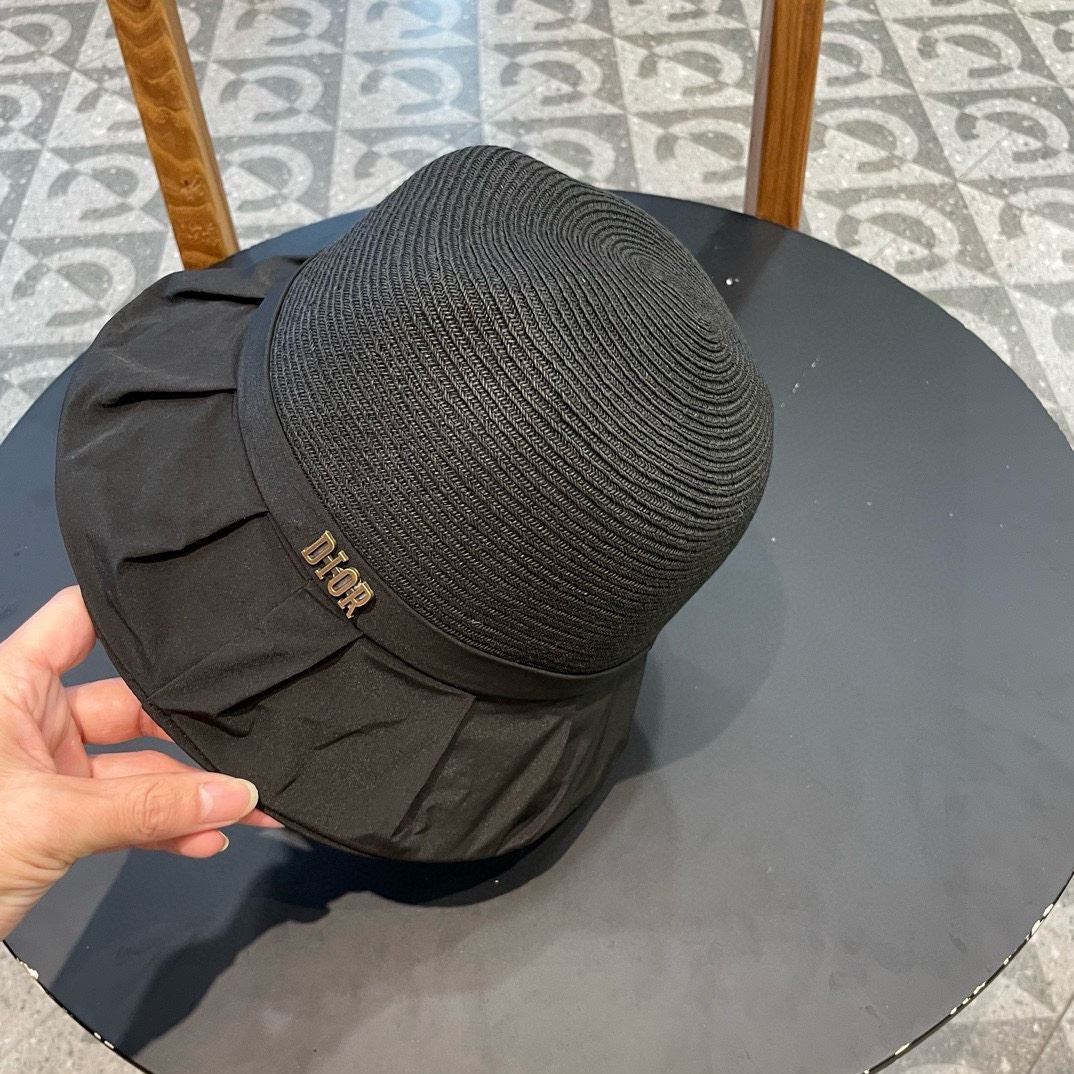 Christian Dior Caps